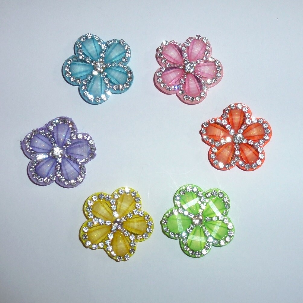 Puppy Bows ~ 1 for 2.79 2 for 4.79 rhinestone daisy flower small under 1" pet hair bow - (fb178)