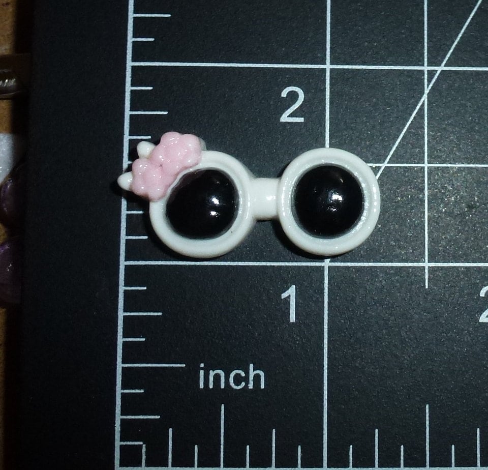 Puppy Bows ~ Tiny Dog bow sunglasses with tiny flowers
