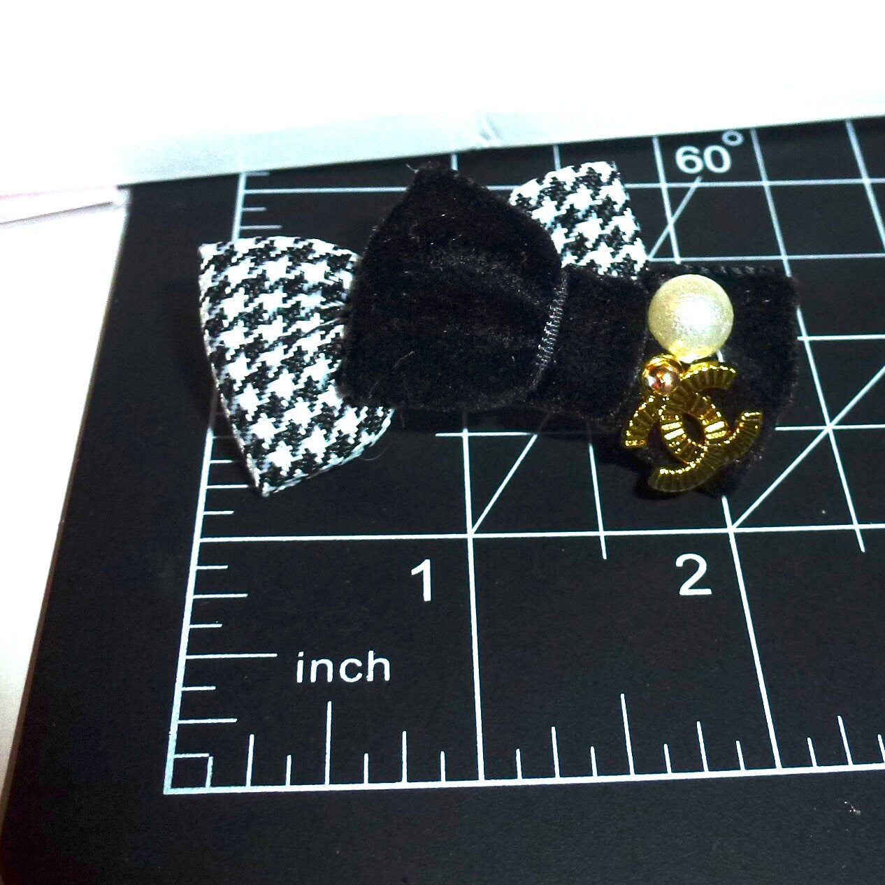 Puppy bows specialty boutique gold C black white pearl pet bow hair clip (FB140)