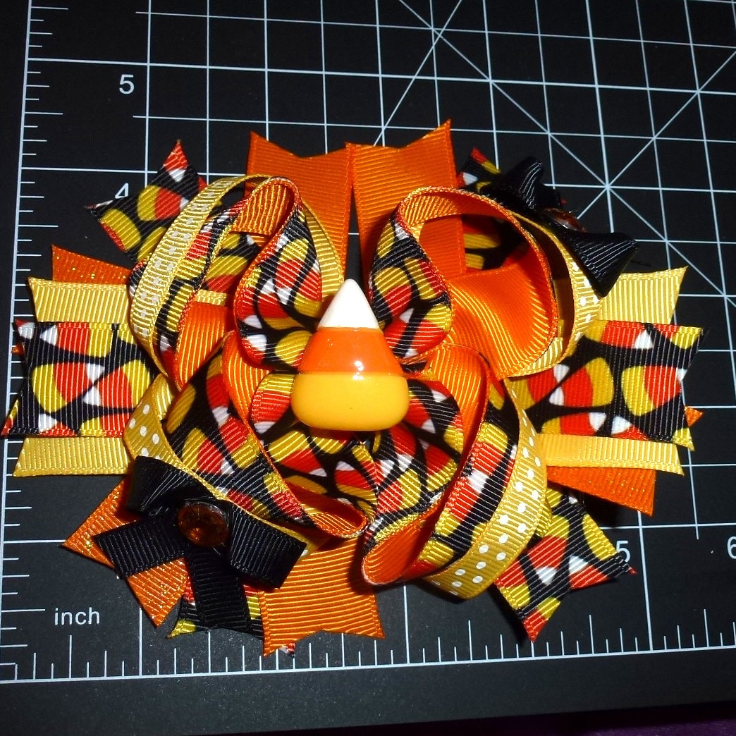 Puppy Bows ~ Dog collar slide bow Halloween candy corn large accessory (DC28)