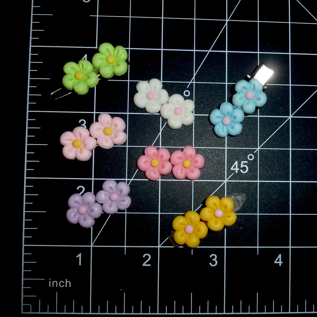 Puppy Dog Bows ~ Tiny pillow daisy plastic puppy clips pet hair bow barrettes or bands (fb208A)