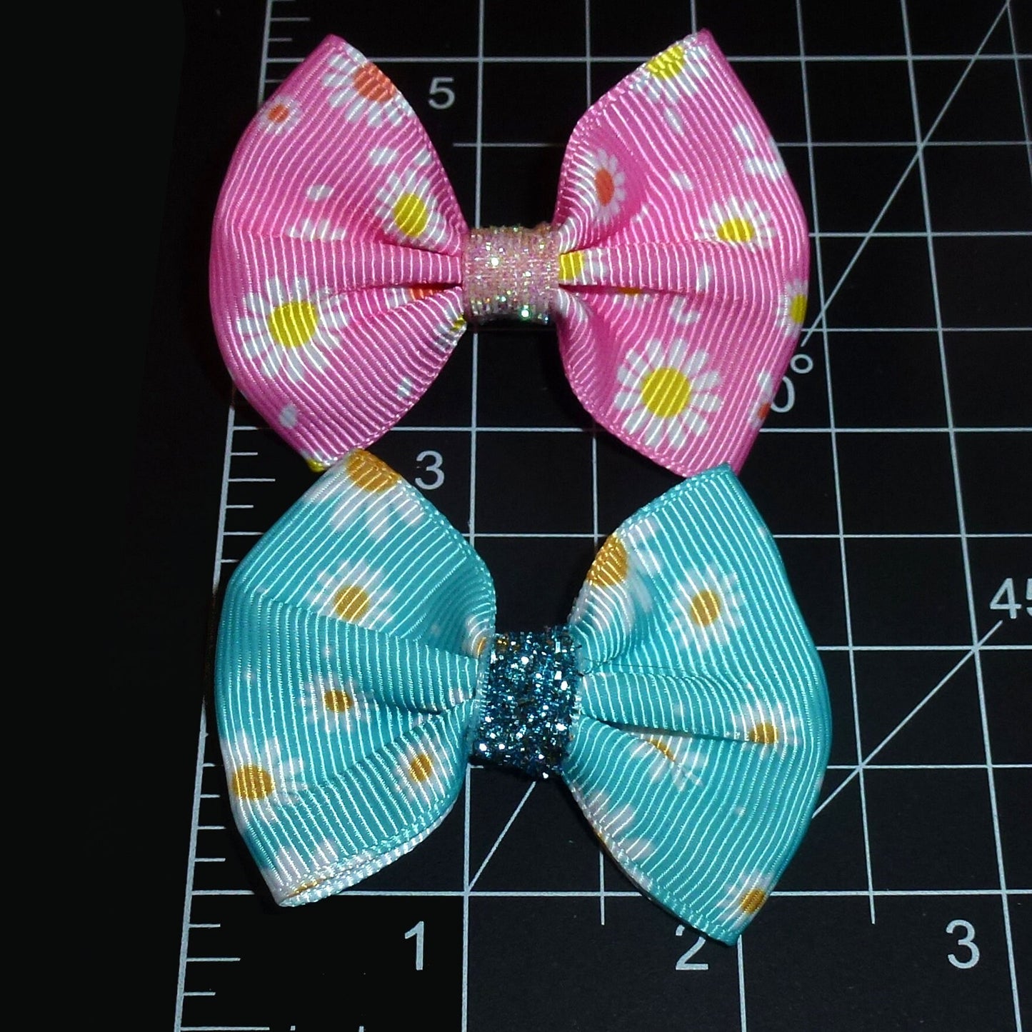 Puppy Bows ~ flower garden pink or blue daisy dog hair bow latex bands or clips (FB180)