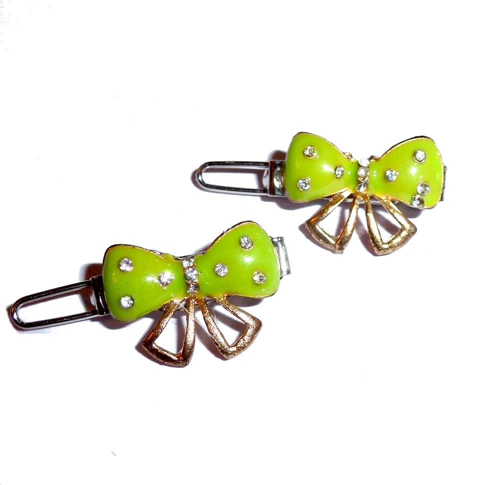 Dog Bows ~ Bowknot 2 x lime green Wee super tiny bow less than 1" pet hair barrette clip (fb411L)