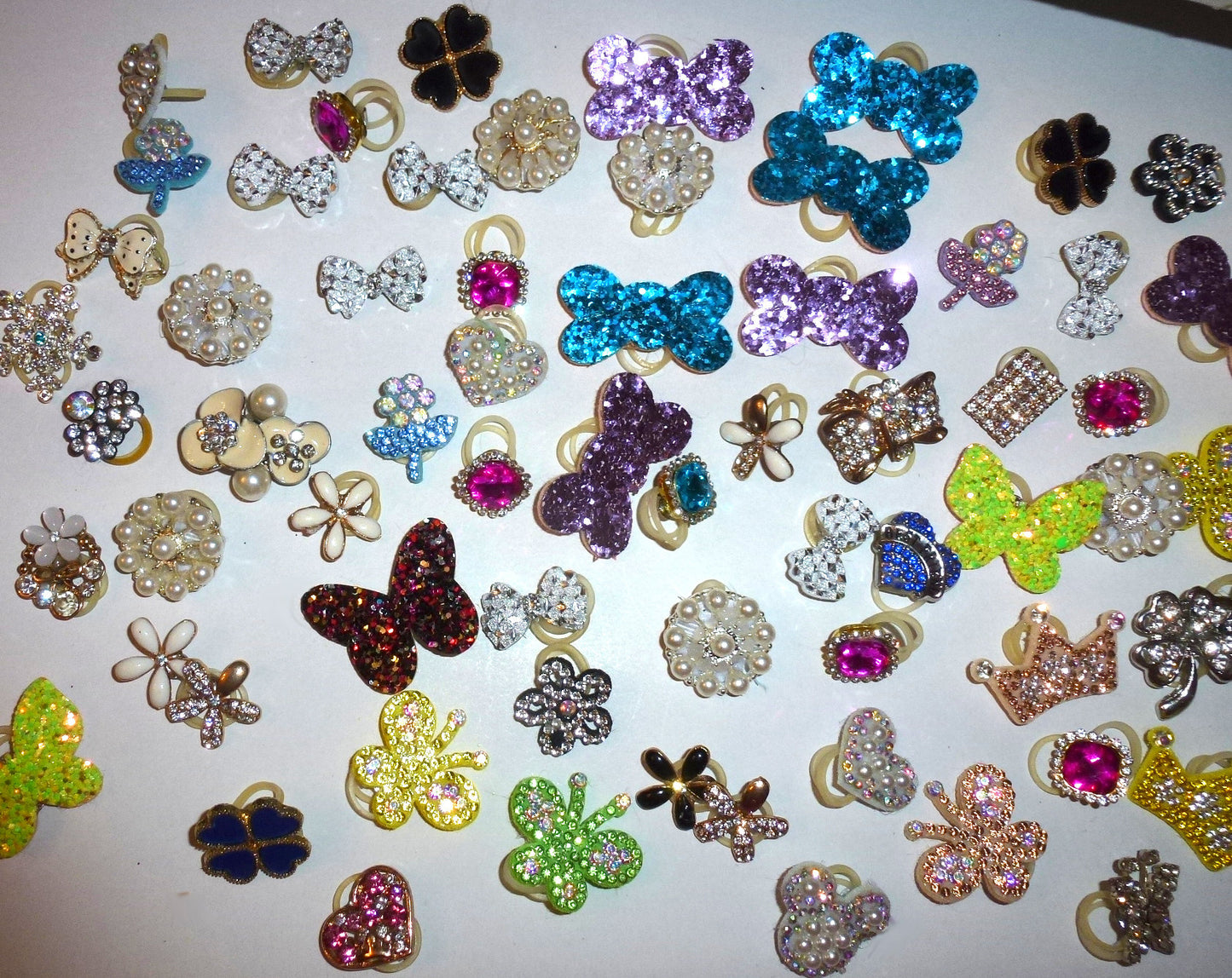 Puppy Bows ~ 75 assorted rhinestone, glitter, pearl topped dog grooming items with latex bands