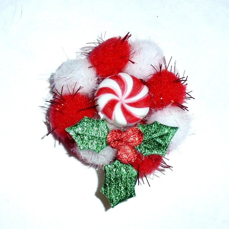 Puppy Dog Bows ~ red white Christmas wreath holly pet hair bow barrettes or bands collar slide