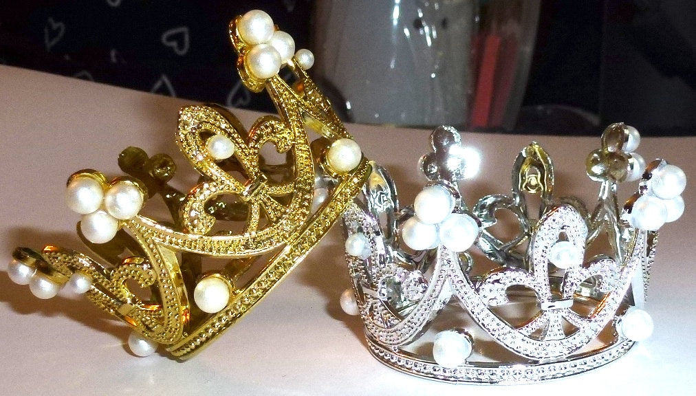 Puppy Bows ~ 3D silver or pearl tiara crown dog bow pet head strap (FB328)