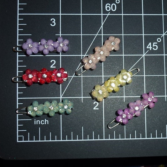 Puppy Bows ~ Tiny daisy flowers attached to a barrette clip pet hair bow