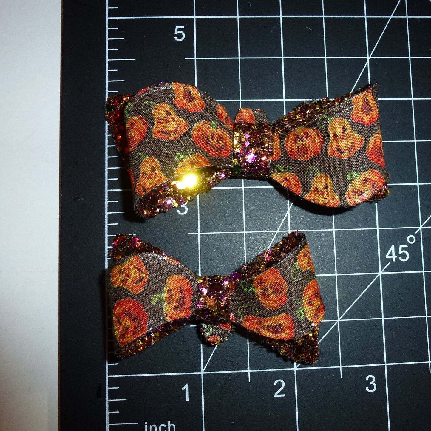 Dog Bows ~ Halloween pumpkin wavy bowknot , barrette bow glitter hair clips for pets  (fbgb)