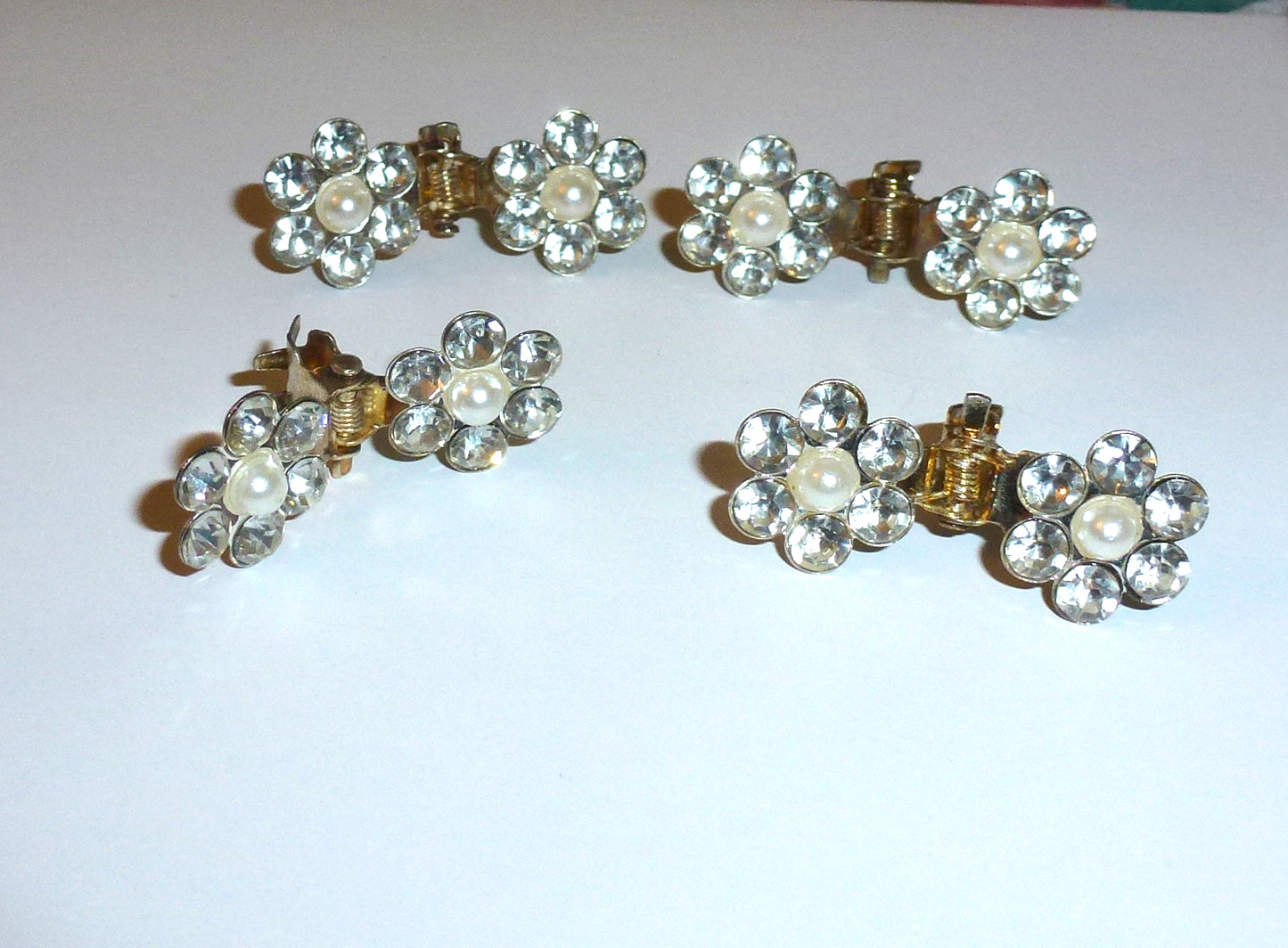 4pcs Crystal Rhinestone and Pearl Jaw Claw Clips 30mm Hair Grooming Tools